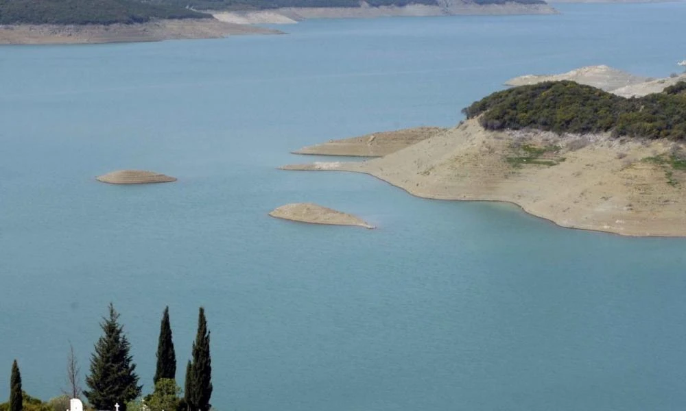 Λίμνη Κρεμαστών: Εφιάλτης λειψυδρίας και στην Ευρυτανία – Σχέδιο μεταφοράς νερού στην Αθήνα (βίντεο)